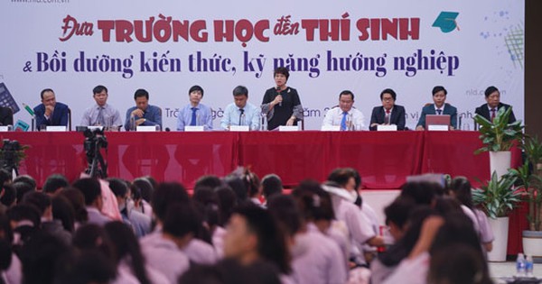 "Đưa trường học đến thí sinh" 2023 tại Sóc Trăng: Giải cơn khát thông tin hướng nghiệp