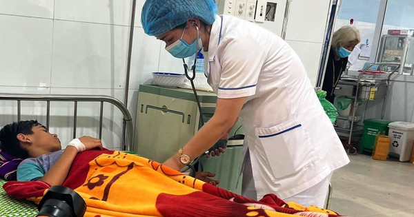 Thêm 2 người ngộ độc sau khi ăn cá chép ủ chua ở Quảng Nam