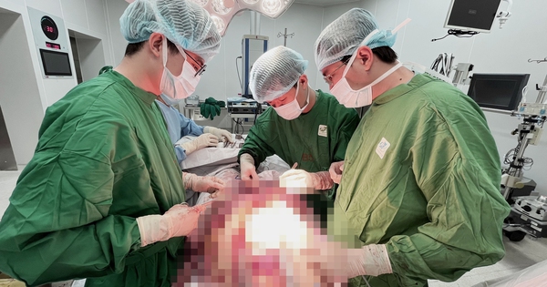 Báo động đỏ để cứu sống người đàn ông bị 5 vết đâm