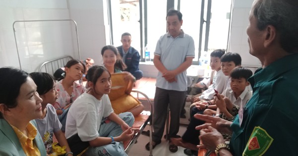 18 học sinh ở Quảng Nam nhập viện sau khi dùng trà sữa, trái cây lắc