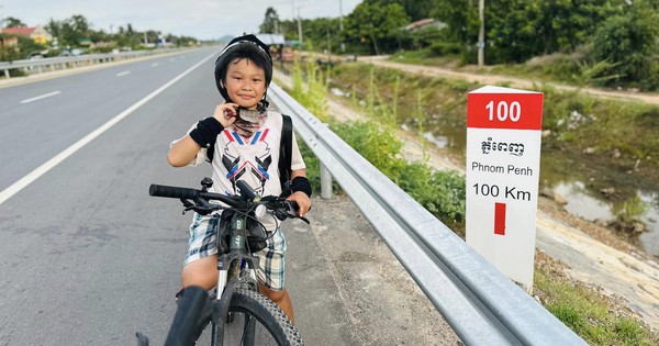 ฤดูร้อนพิเศษของเด็กชายอายุ 10 ขวบในการปั่นจักรยานเพื่อสำรวจ 4 ประเทศ