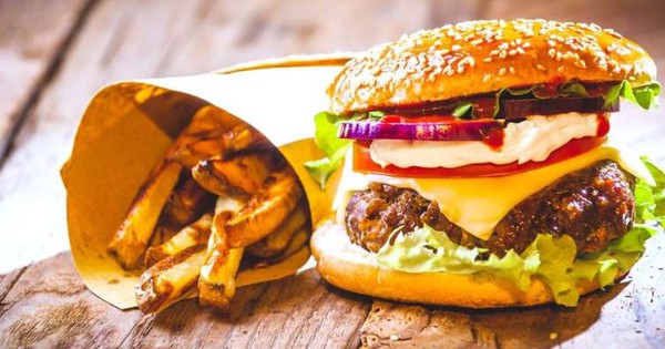 Có bệnh này mà ăn đồ ăn nhanh, coi chừng vài giờ sau đã gặp nguy