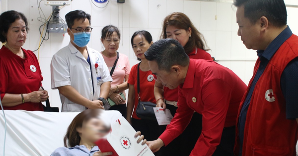 Vụ cháy chung cư mini: Hỗ trợ nạn nhân, chưa thu các khoản phí