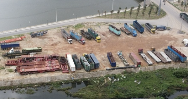 (NLĐO) – Ngoài 2,2 ha “đất vàng” ở mặt tiền đường Điện Biên Phủ nối dài, TP Quy Nhơn, tỉnh Bình Định được một doanh nghiệp sử dụng trái quy định để kinh doanh, nơi này còn có 8.000 m2 bị chiếm dụng từ nhiều năm qua để làm dịch vụ bãi đậu xe.