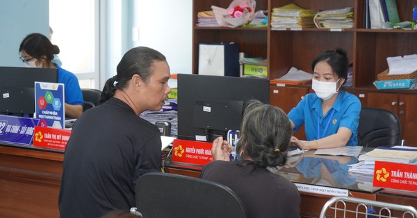 Nhóm cán bộ công chức, viên chức nào chưa thuộc diện tinh giản biên chế?