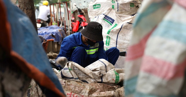 Những phận đời mưu sinh từ rác