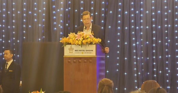 Thủ tục lắp đặt điện mặt trời khiến doanh nghiệp chậm chuyển đổi nhà máy thông minh