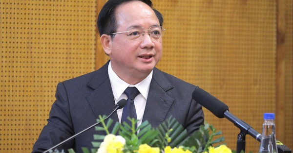 Củng cố công tác chính trị, tư tưởng trong tình hình mới