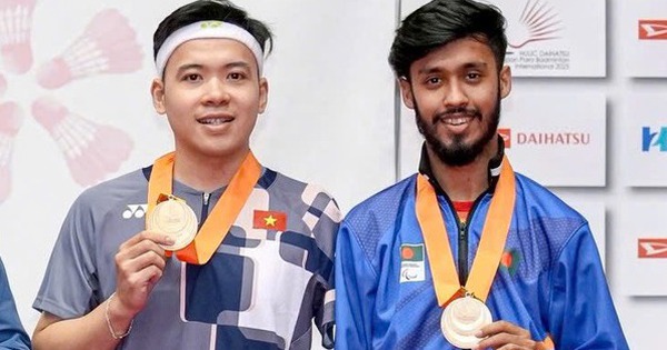 Văn Anh Tuấn giành HCĐ quốc tế đầu tiên cho cầu lông người khuyết tật Việt Nam