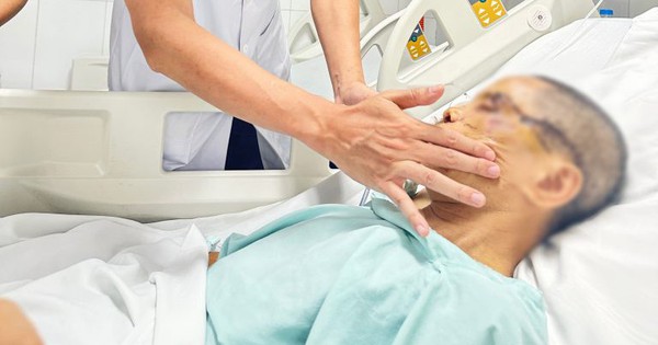 Bước hụt xuống hố thang máy, người đàn ông thoát chết hi hữu