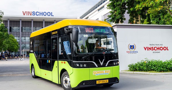Dịch vụ đưa đón học sinh bằng xe buýt điện nhỏ nhất của VinFast chính thức vận hành
