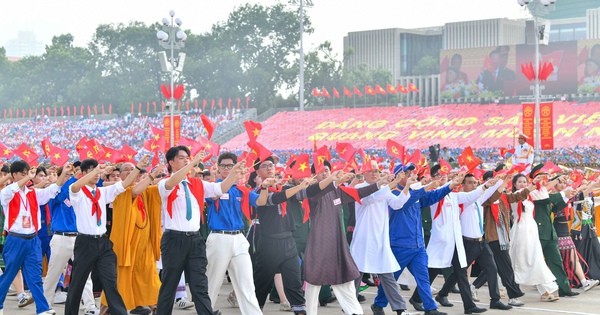 PHÁT HUY SỨC MẠNH ĐẠI ĐOÀN KẾT TOÀN DÂN TỘC ĐỂ PHÁT TRIỂN ĐẤT NƯỚC