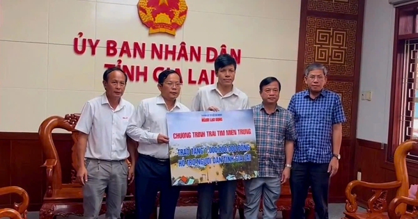 Trao yêu thương, gửi hy vọng