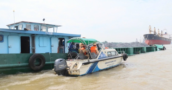 CSGT TPHCM lưu ý người dân về nạn trộm cắp trên sông