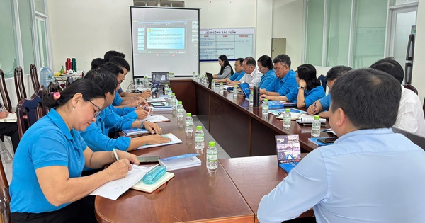 Củng cố vai trò của tổ chức Công đoàn tại cơ sở