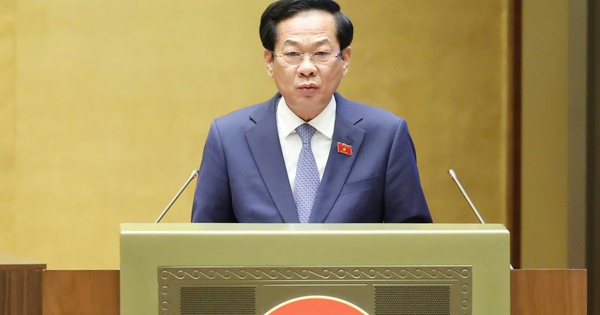 Bộ trưởng Đỗ Thanh Bình lần đầu giải trình trước Quốc hội việc "viên chức được làm thêm"