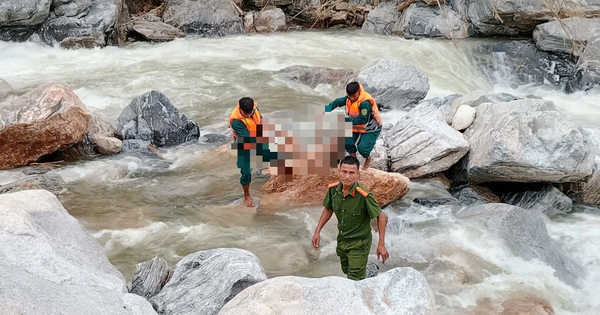 Nước lớn đột ngột đổ về, 5 em nhỏ tắm sông bị cuốn trôi