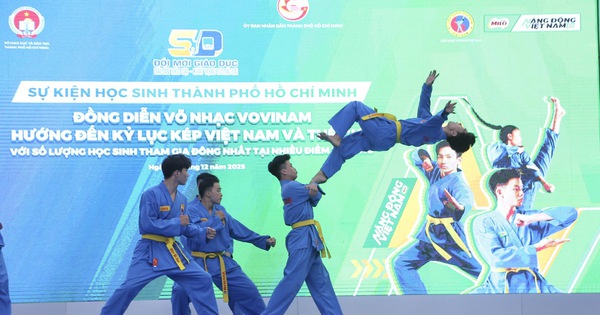 CLIP: Học sinh TPHCM lập kỷ lục thế giới về đồng diễn võ Vovinam