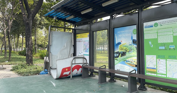 TPHCM: Phát hiện 1 thanh niên tử vong ở trạm xe buýt