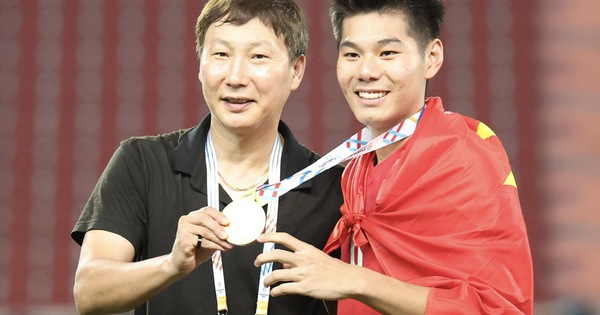 Truyền thông Indonesia: Gia hạn với HLV Kim Sang-sik, Việt Nam tránh "vết xe đổ" của PSSI