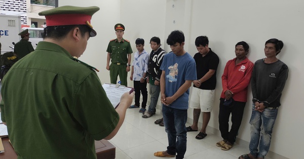 Đào xác heo bệnh bán ra thị trường, 7 bị can bị khởi tố