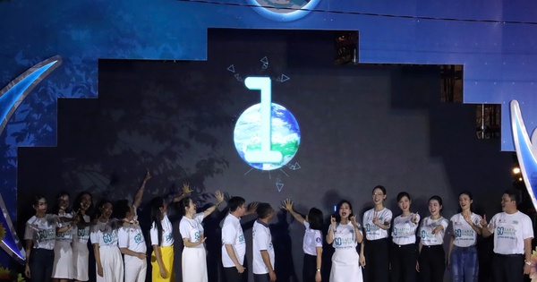 TP HCM: Tắt đèn hưởng ứng Giờ Trái đất 2025