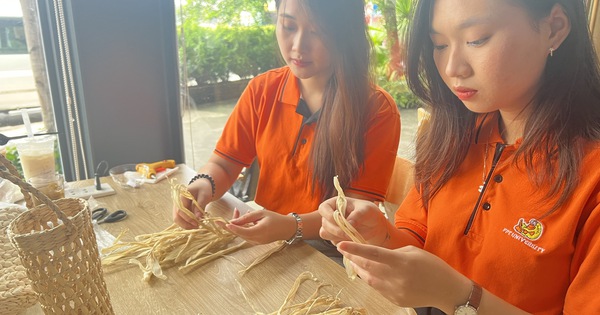 Biến vỏ bắp thành sản phẩm độc đáo