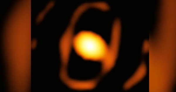 "Quái vật vũ trụ" nổi tiếng đang hồi sinh giữa bầu trời?