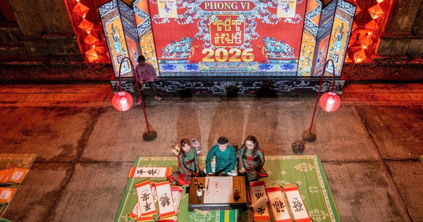 Vào Hoàng cung triều Nguyễn xem Tết cổ truyền có gì lạ?