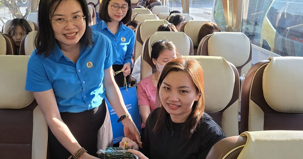 7 giờ sáng, Chuyến xe Công đoàn đưa gần 4.000 công nhân rời Đà Nẵng về quê đón Tết