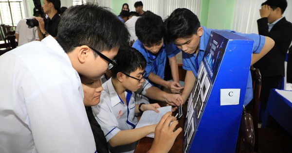 Trường CĐ Lý Tự Trọng đã hoàn trả học phí tạm thu cho hơn 2.000 người học