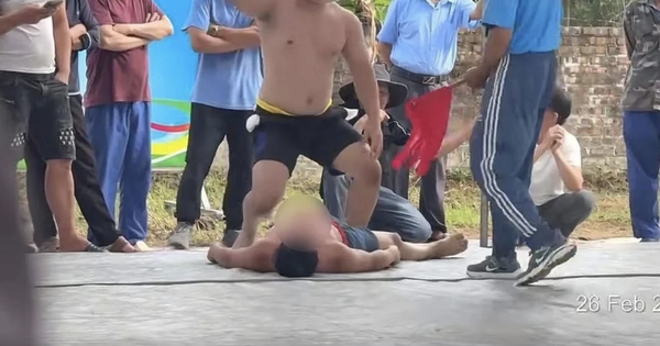 Đô vật bị gãy cổ tử vong ở hội làng đầu năm