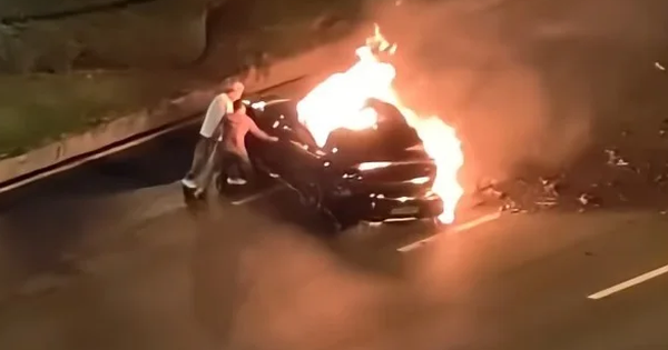 Lỗi cửa xe điện Xiaomi SU7 khiến tài xế tử vong trong đám cháy ở Trung Quốc