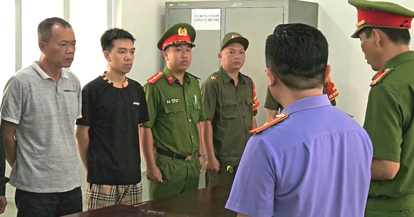 Khởi tố chủ quán cơm niêu và nhân viên đánh du khách từ mâu thuẫn đậu xe