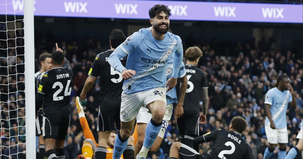 "Cạm bẫy" Elland Road chờ Man City