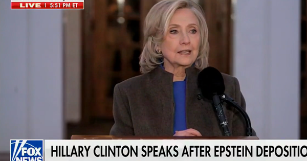 Kịch tính phiên điều trần của cựu Ngoại trưởng Mỹ Hillary Clinton về hồ sơ Epstein