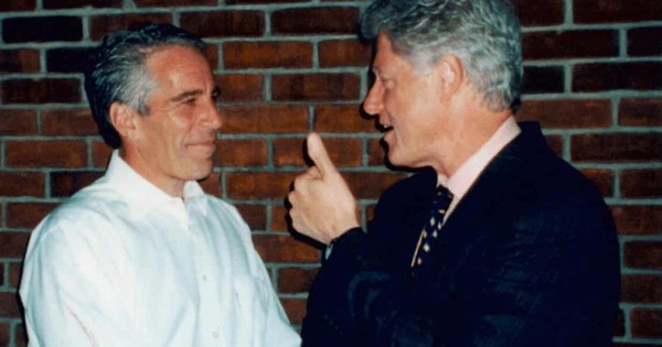 Ông Bill Clinton "trả lời hết" về Epstein, Đảng Dân chủ kêu gọi ông Donald Trump ra điều trần