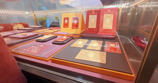 Dự báo mới nhất về giá vàng, bạc sau khi Mỹ - Israel tấn công Iran