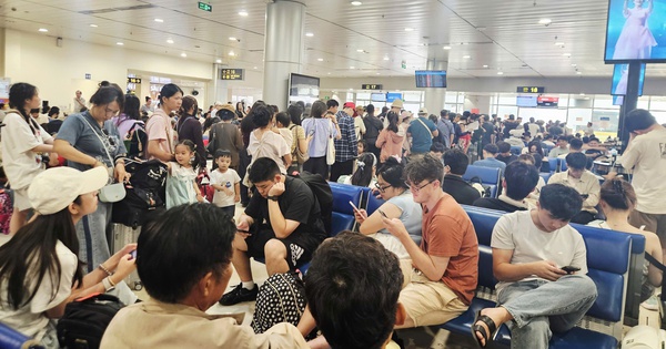 Lưu ý đặc biệt vé máy bay, tàu ngày cao điểm