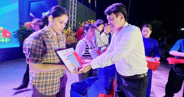 Xuân ấm nơi xóm trọ