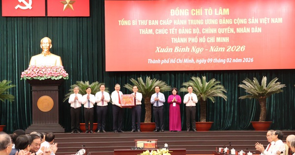 Toàn cảnh Tổng Bí thư Tô Lâm thăm, chúc Tết Đảng bộ, chính quyền, nhân dân TPHCM