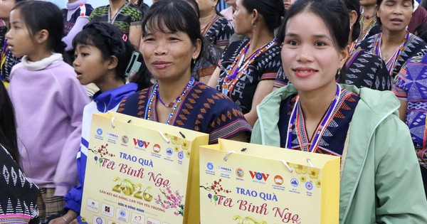 Ấm áp chương trình "Trao quà Tết Bính Ngọ 2026 - Gắn kết Đà Nẵng"