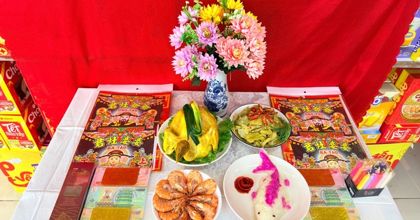 Siêu thị vào cuộc, mâm cúng ông Táo bước vào “cuộc đua”