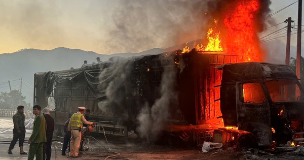 Xe đầu kéo bốc cháy dữ dội, tài xế thoát chết trong gang tấc