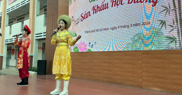 50 suất diễn Sân khấu học đường - đưa nghệ thuật truyền thống đến gần học sinh TP HCM