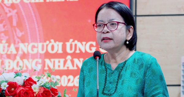 Bà Võ Thị Trung Trinh cam kết thúc đẩy chuyển đổi số để phục vụ người dân tốt hơn