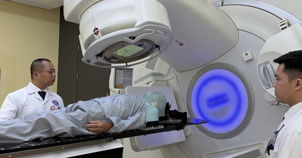 Máy xạ trị mới rút ngắn thời gian điều trị còn 2-3 phút