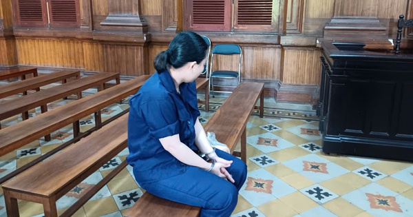 Vừa nhận "ghế", kế toán trưởng đã "thụt két" công ty