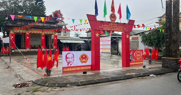 Huế đang mưa lạnh, đến ngày bầu cử thời tiết như thế nào?