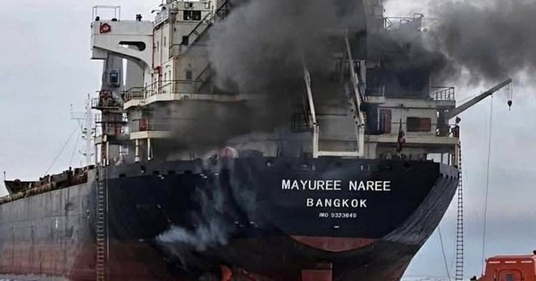 Bài toán quanh eo biển Hormuz